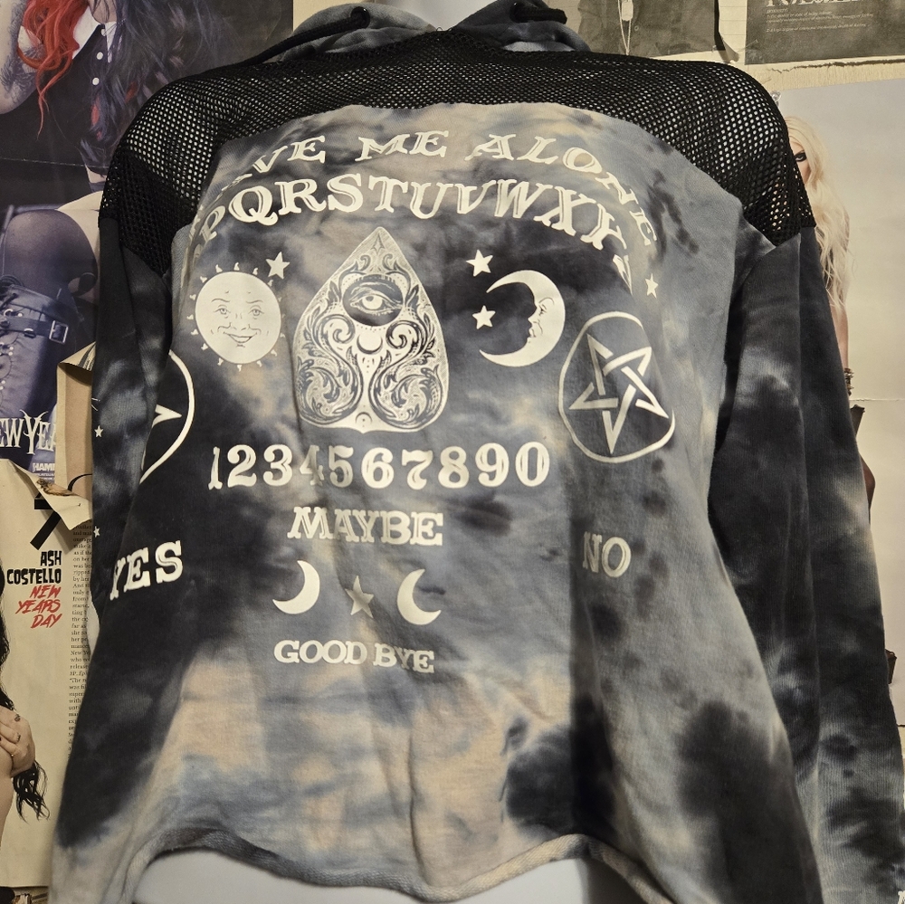 Ouija crop hoodie